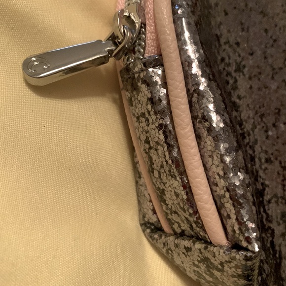 NWOT sparkly/silver cosmetics case - Picture 2 of 5
